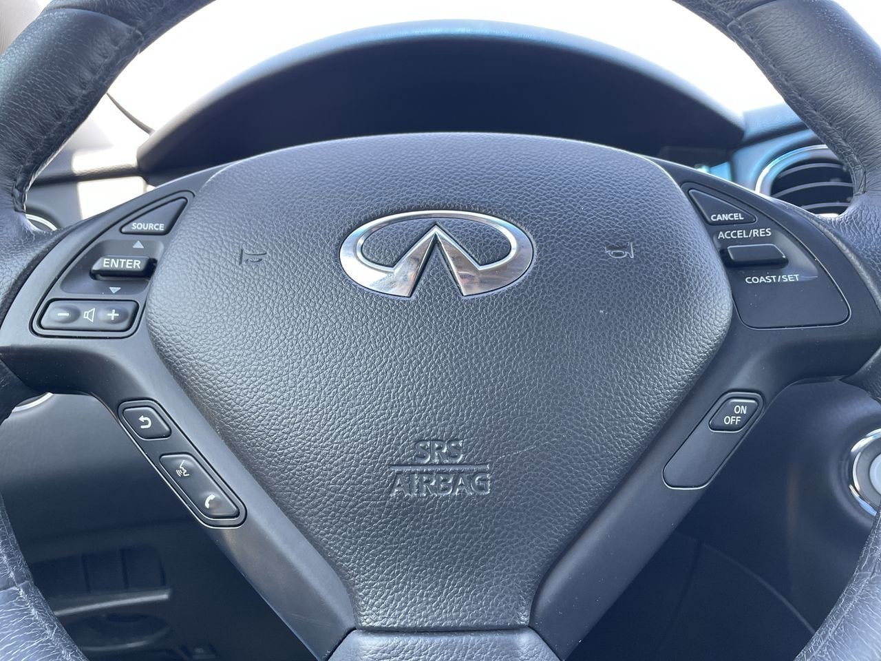 Thumbnail: 2014 INFINITI QX50 - 10
