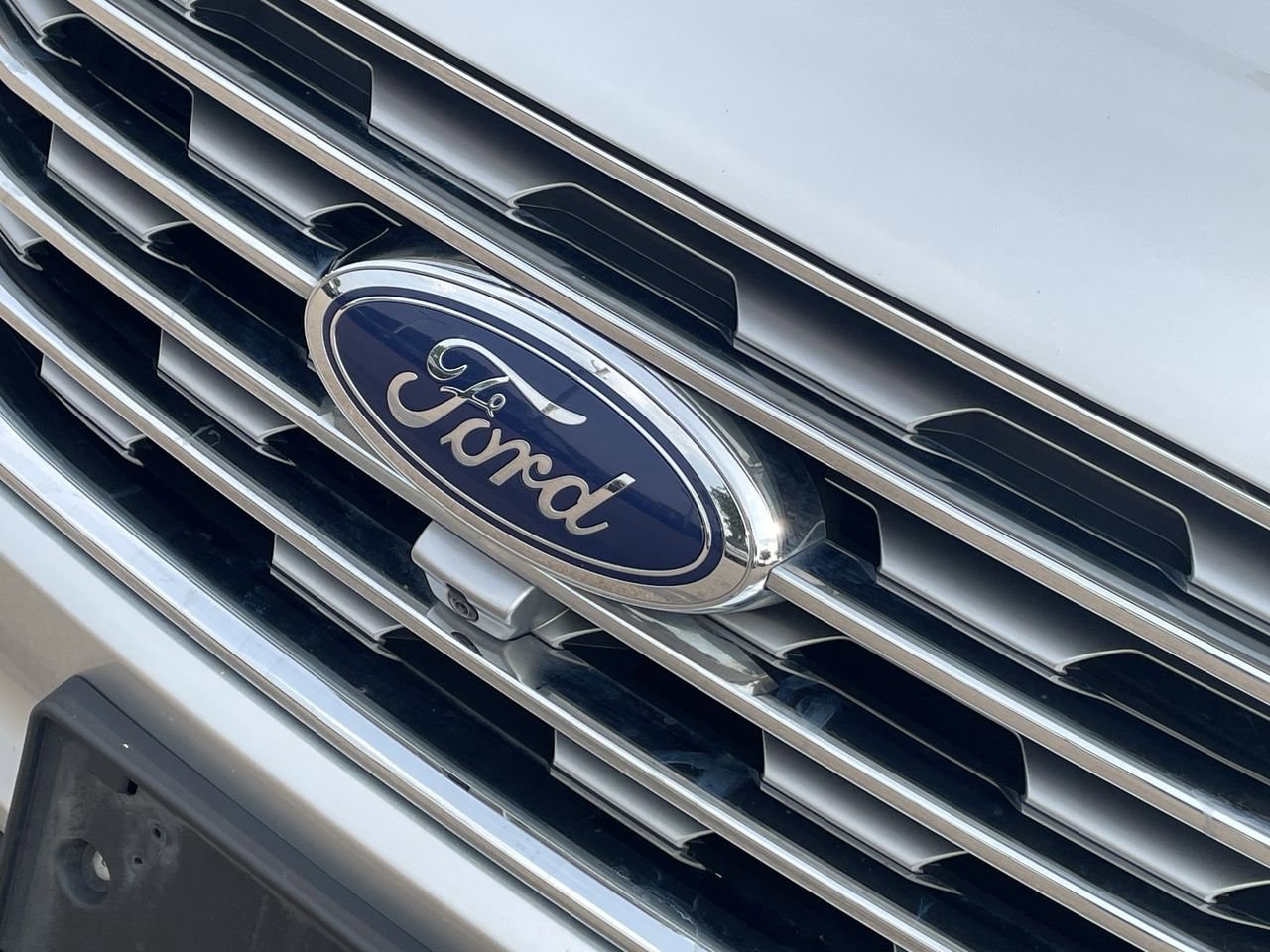 Thumbnail: 2019 Ford Edge - 37