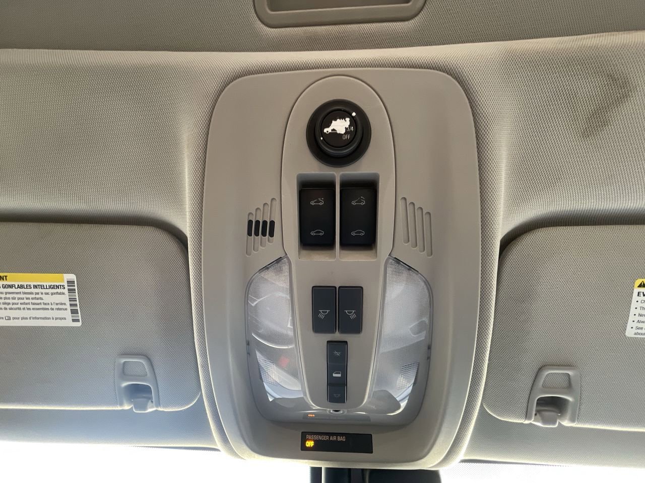 Thumbnail: 2010 GMC Terrain - 27