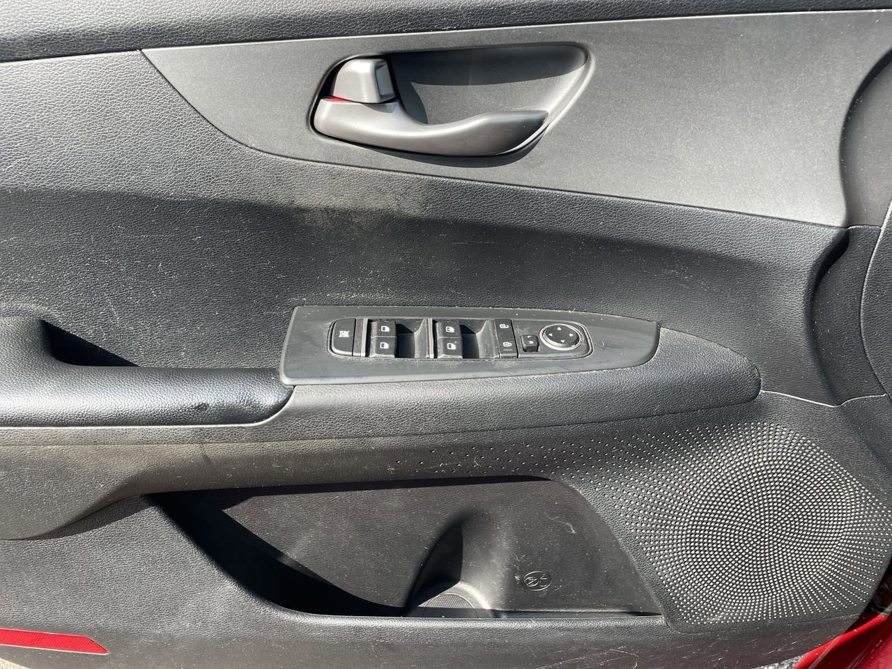 Thumbnail: 2019 Kia Forte - 27