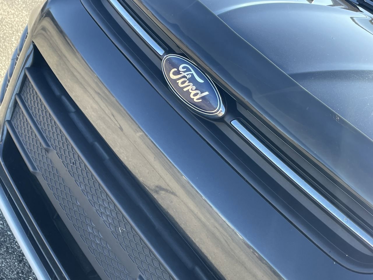 Thumbnail: 2015 Ford Escape - 30