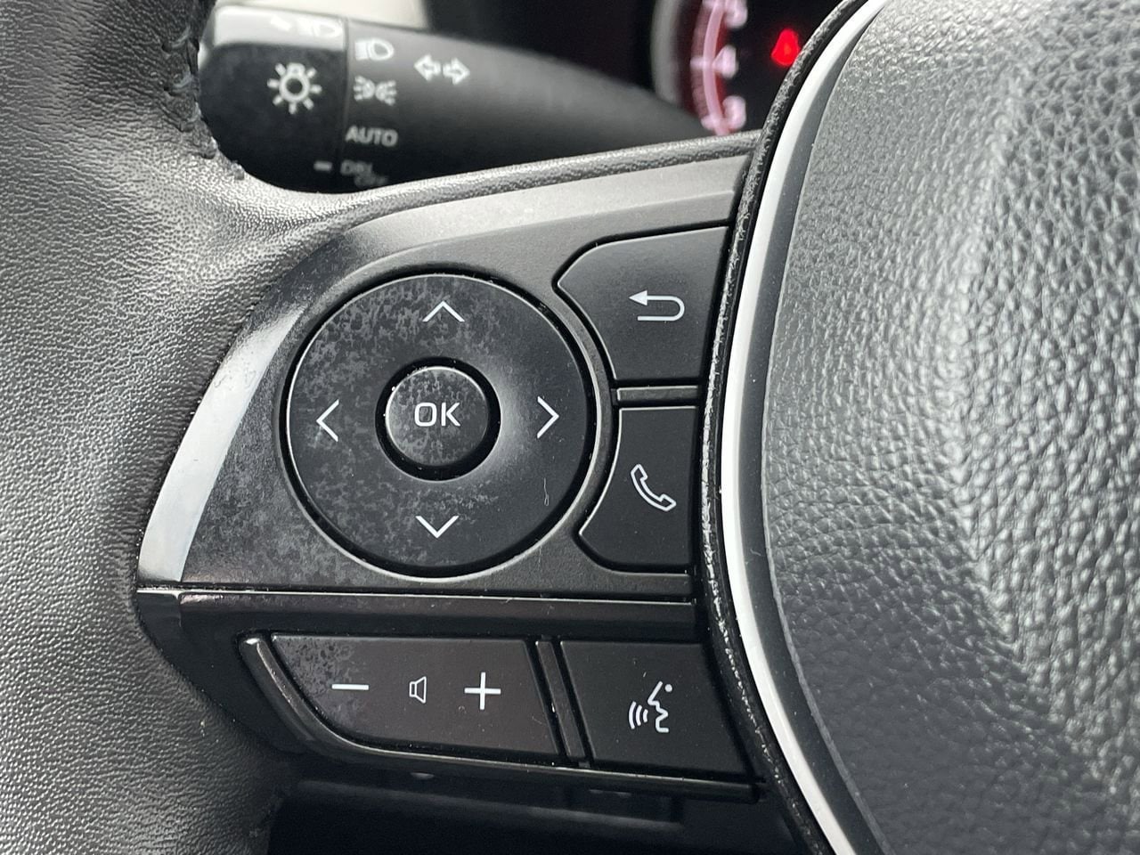 Thumbnail: 2023 Toyota RAV4 - 30