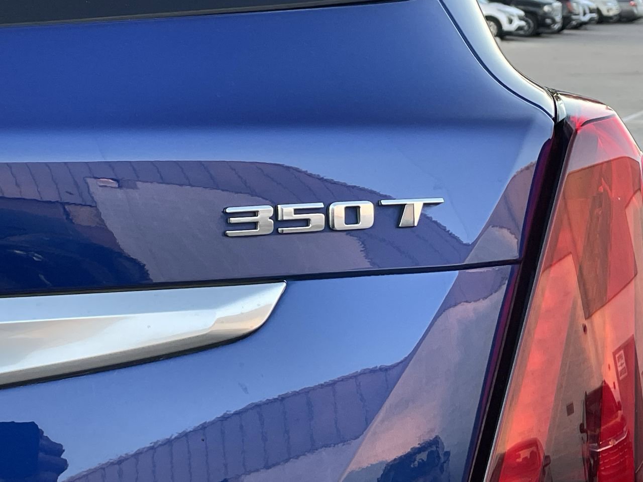 Thumbnail: 2023 Cadillac XT5 - 41