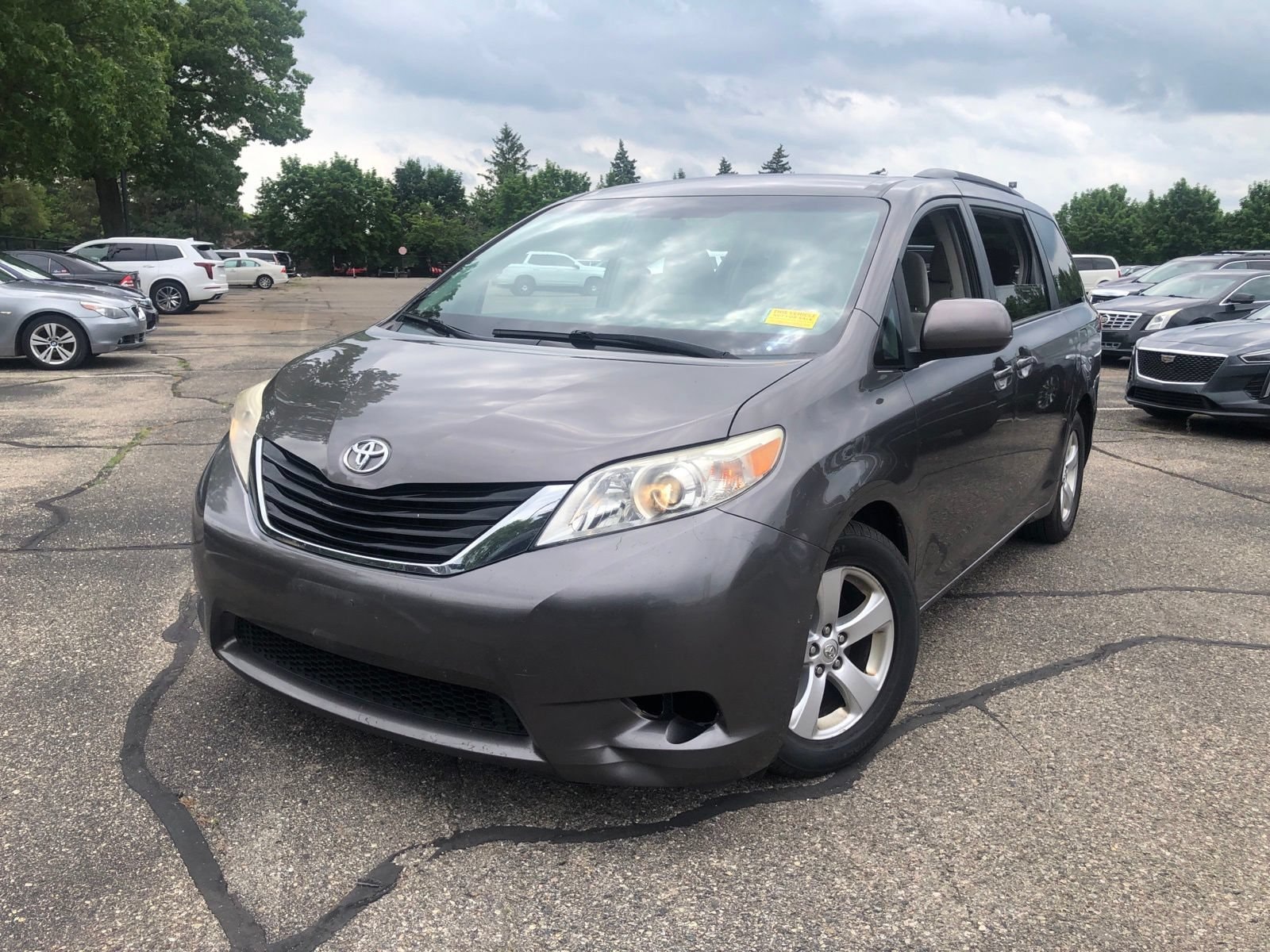 2013 Toyota Sienna LE -
                  Plymouth, MI