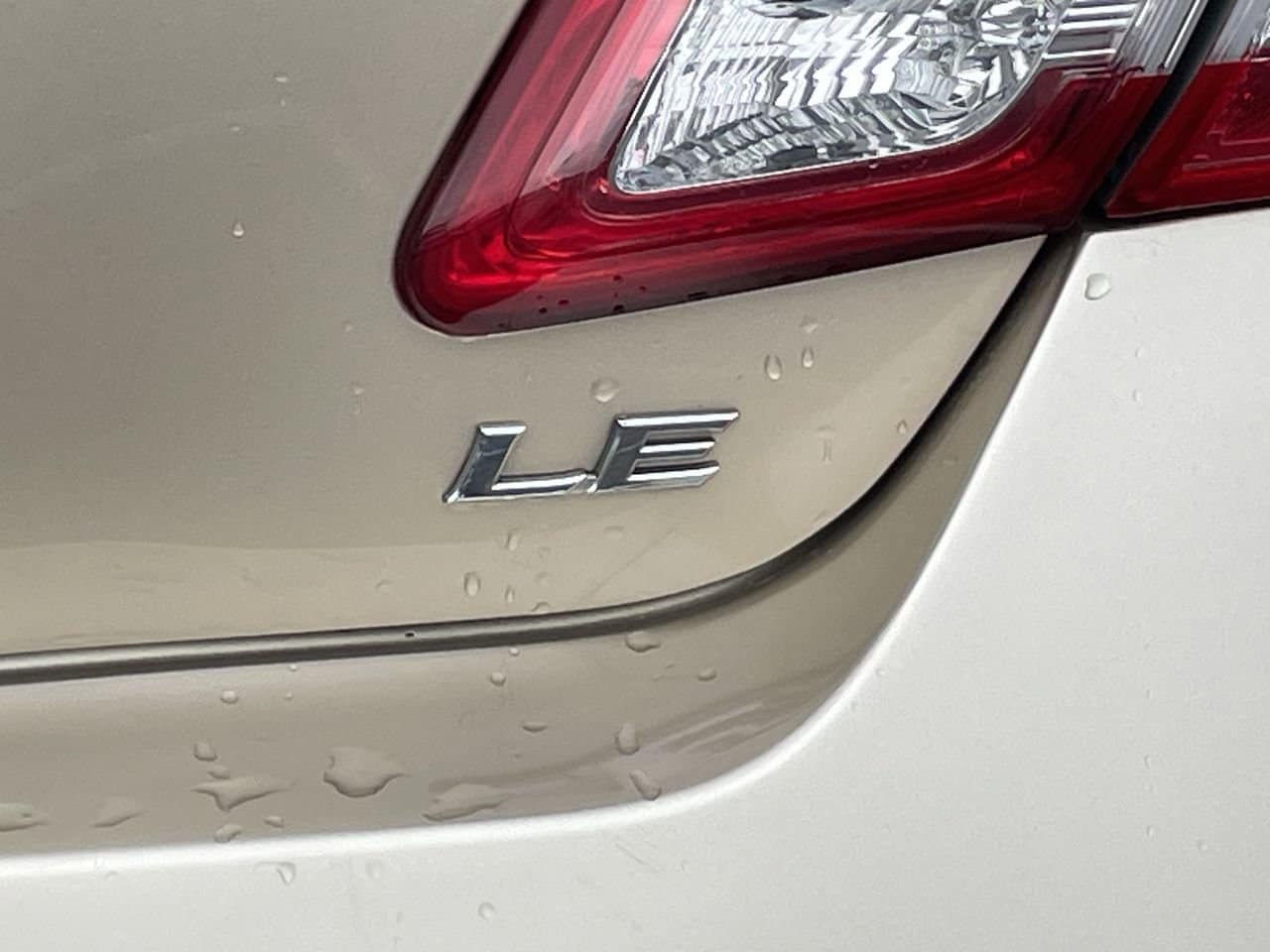 2010 Toyota Camry  33