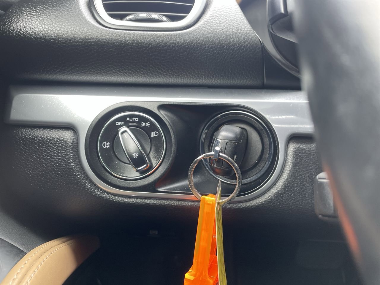 Thumbnail: 2017 Porsche 718 Boxster - 27