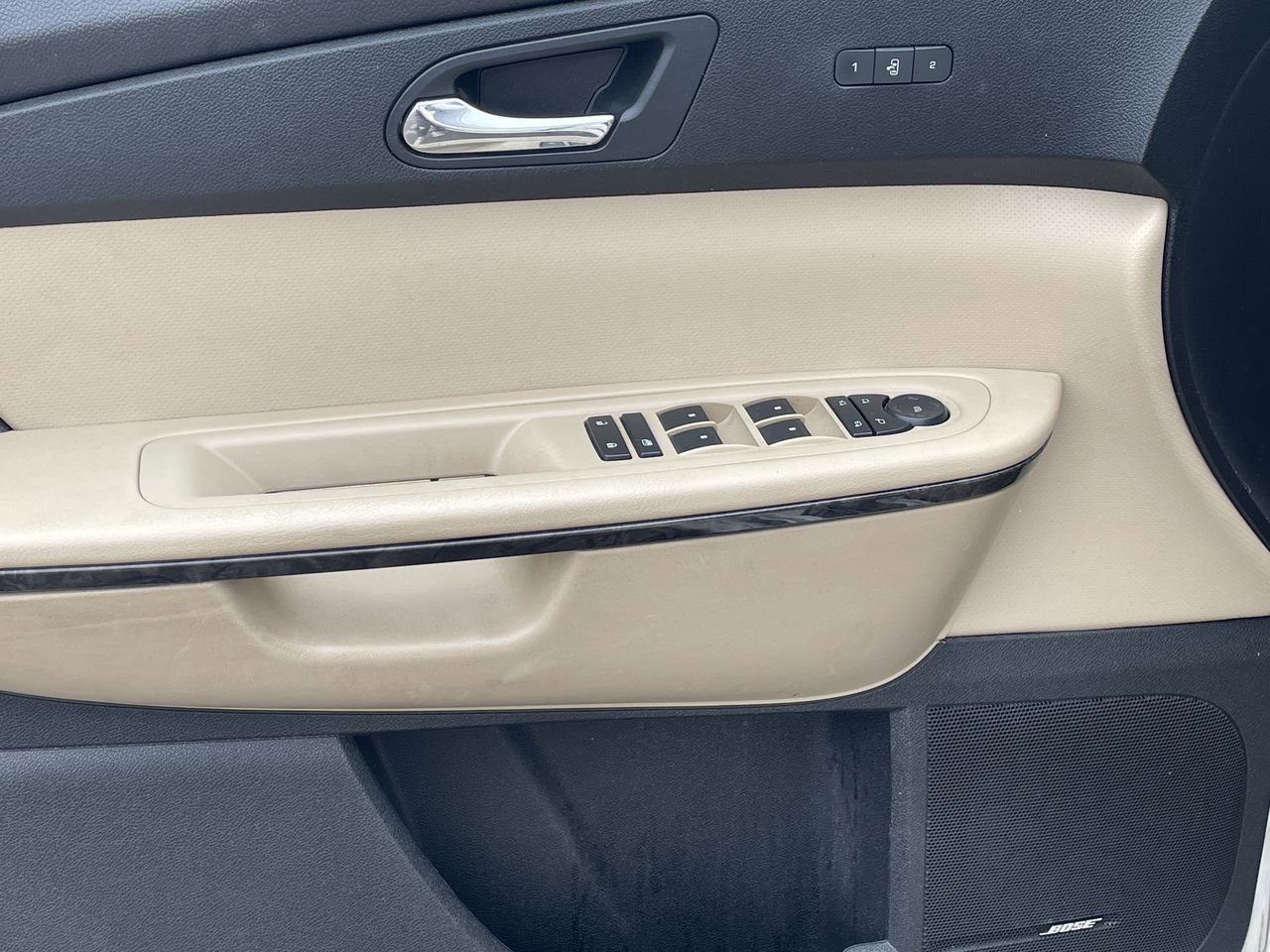 Thumbnail: 2012 GMC Acadia - 34
