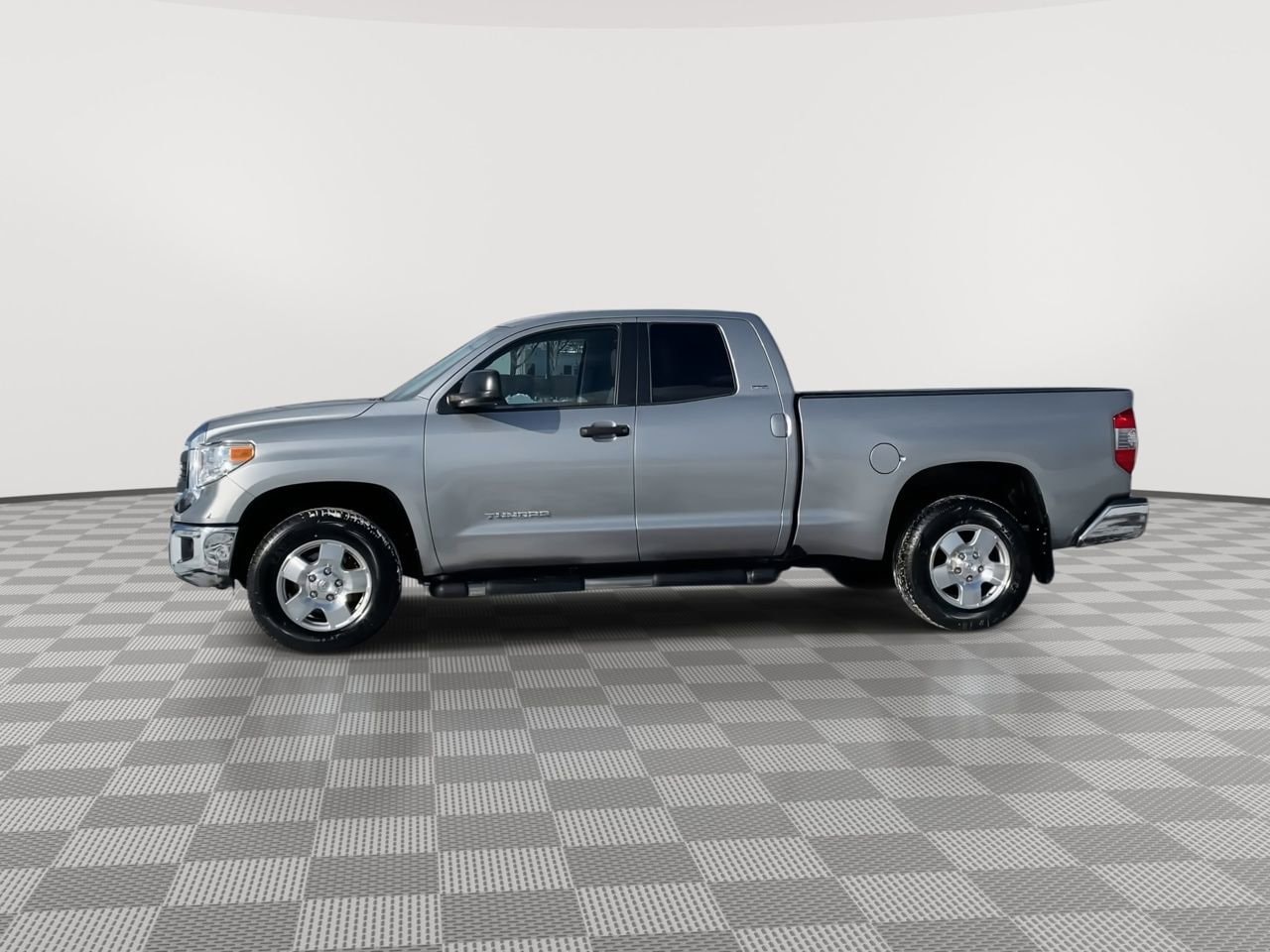 Thumbnail: 2016 Toyota Tundra - 5