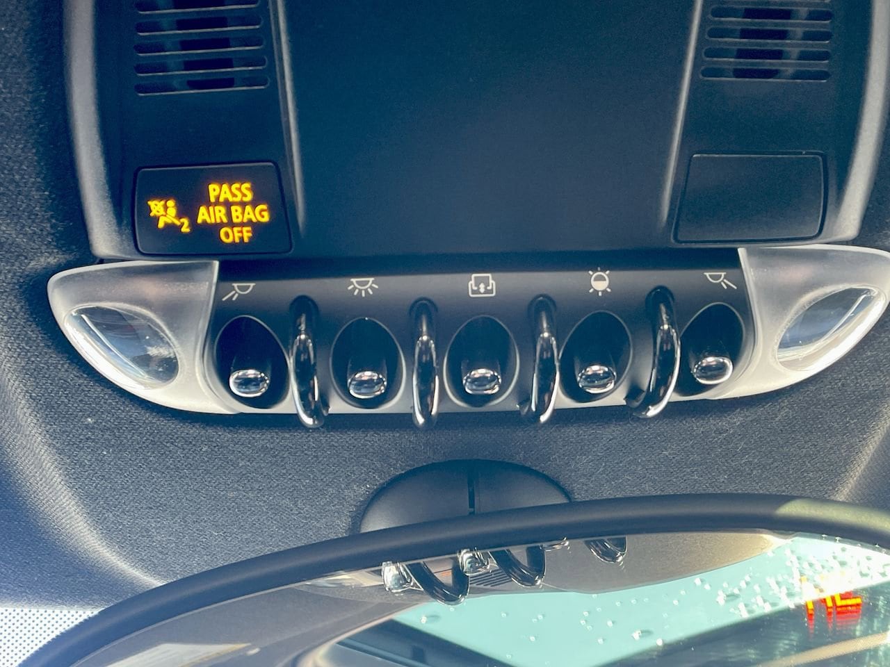 Thumbnail: 2016 MINI Cooper Countryman - 27