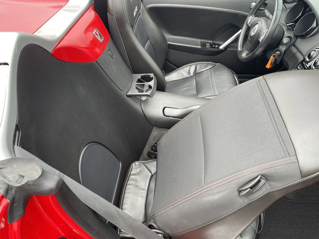 Thumbnail: 2008 Saturn Sky - 15