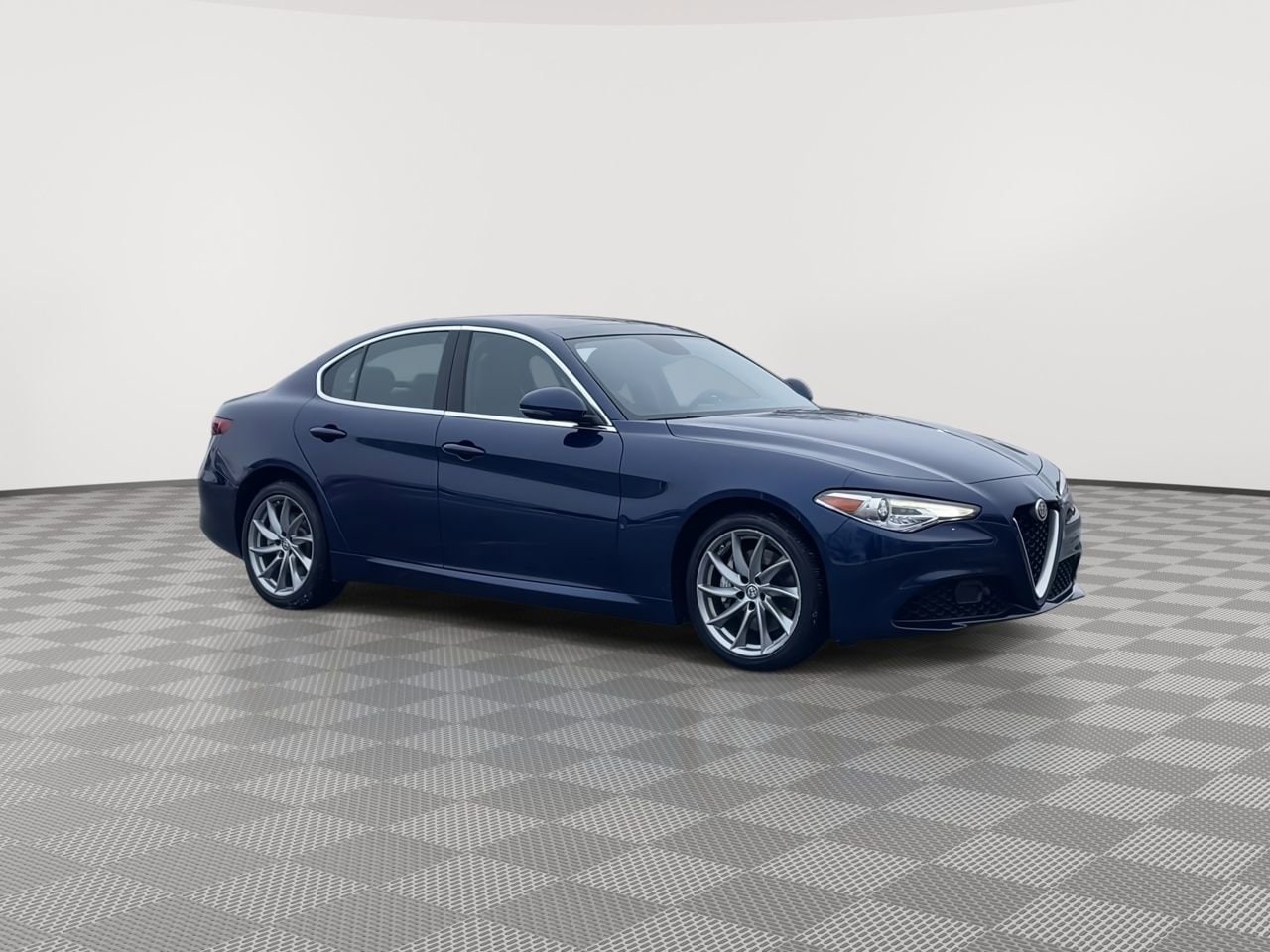 Thumbnail: 2019 Alfa Romeo Giulia - 2