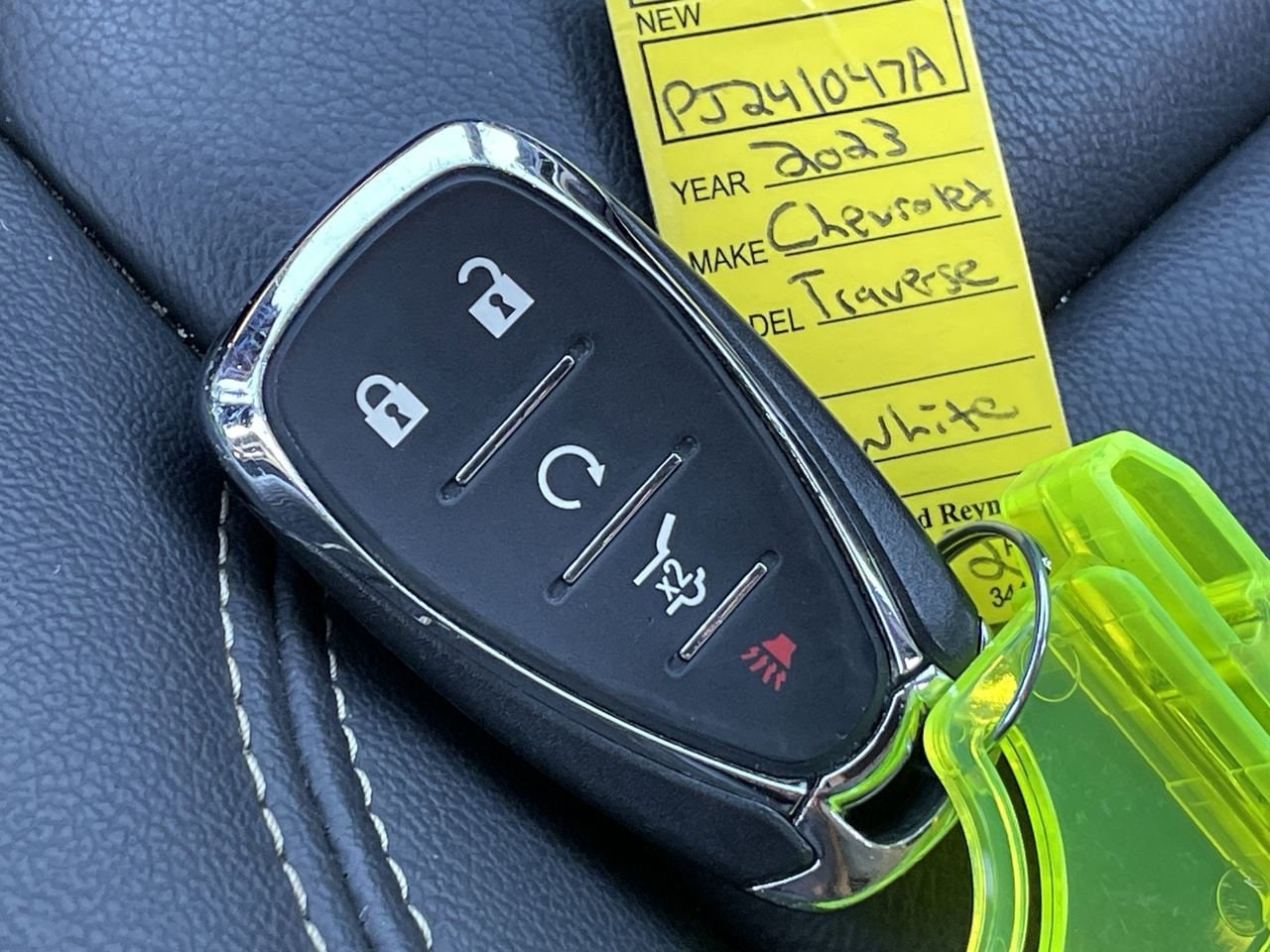 Thumbnail: 2023 Chevrolet Traverse - 32