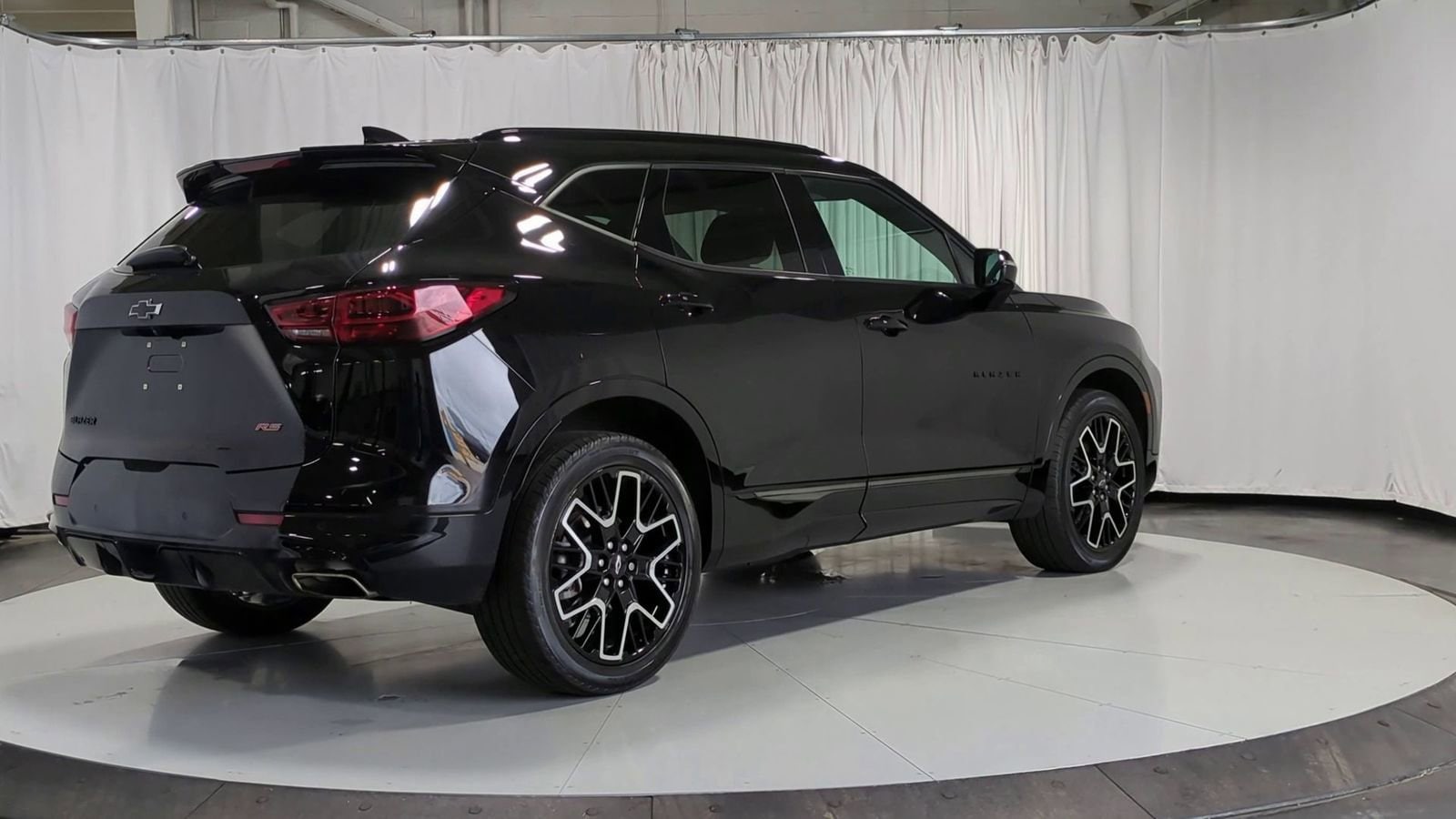 Thumbnail: 2023 Chevrolet Blazer - 8