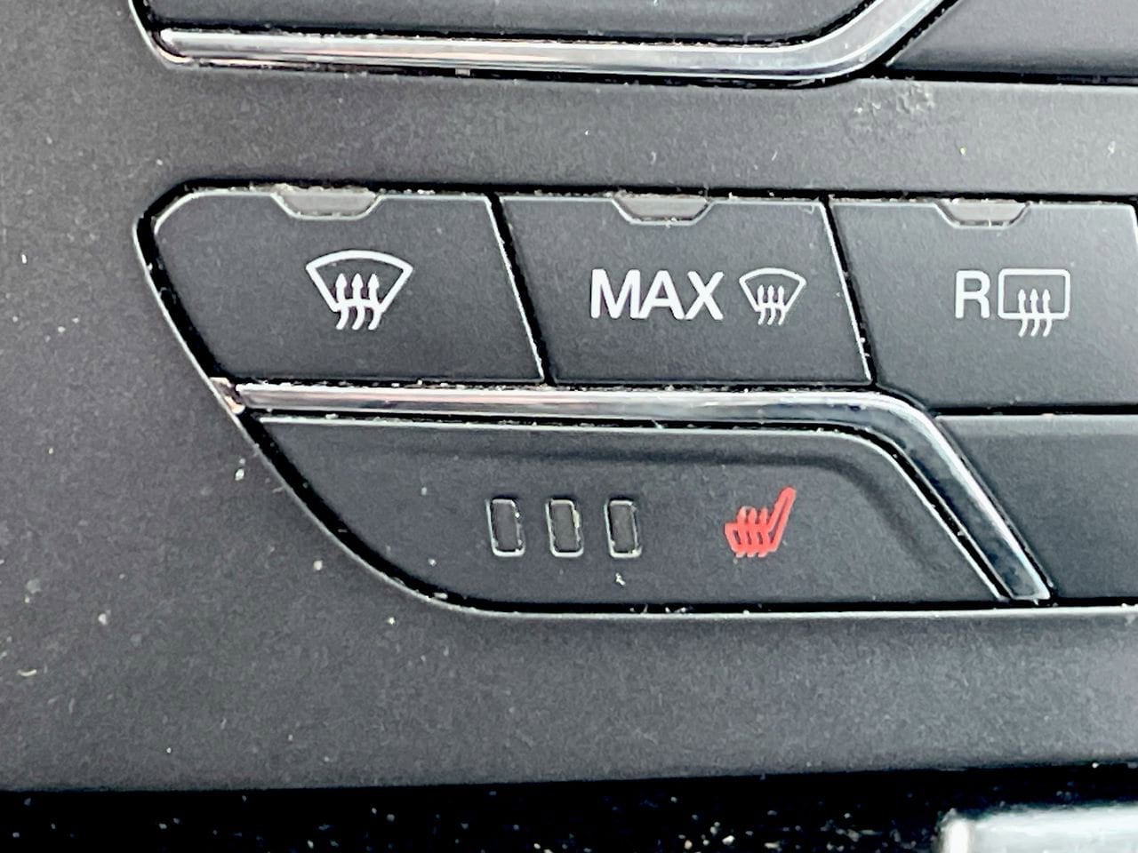 Thumbnail: 2018 Ford Edge - 22