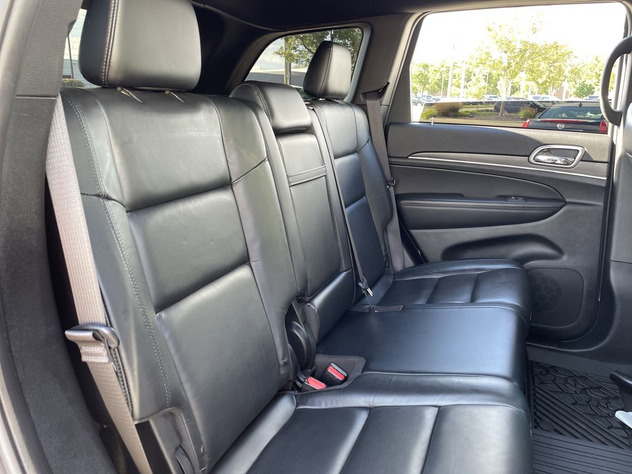 Thumbnail: 2019 Jeep Grand Cherokee - 15