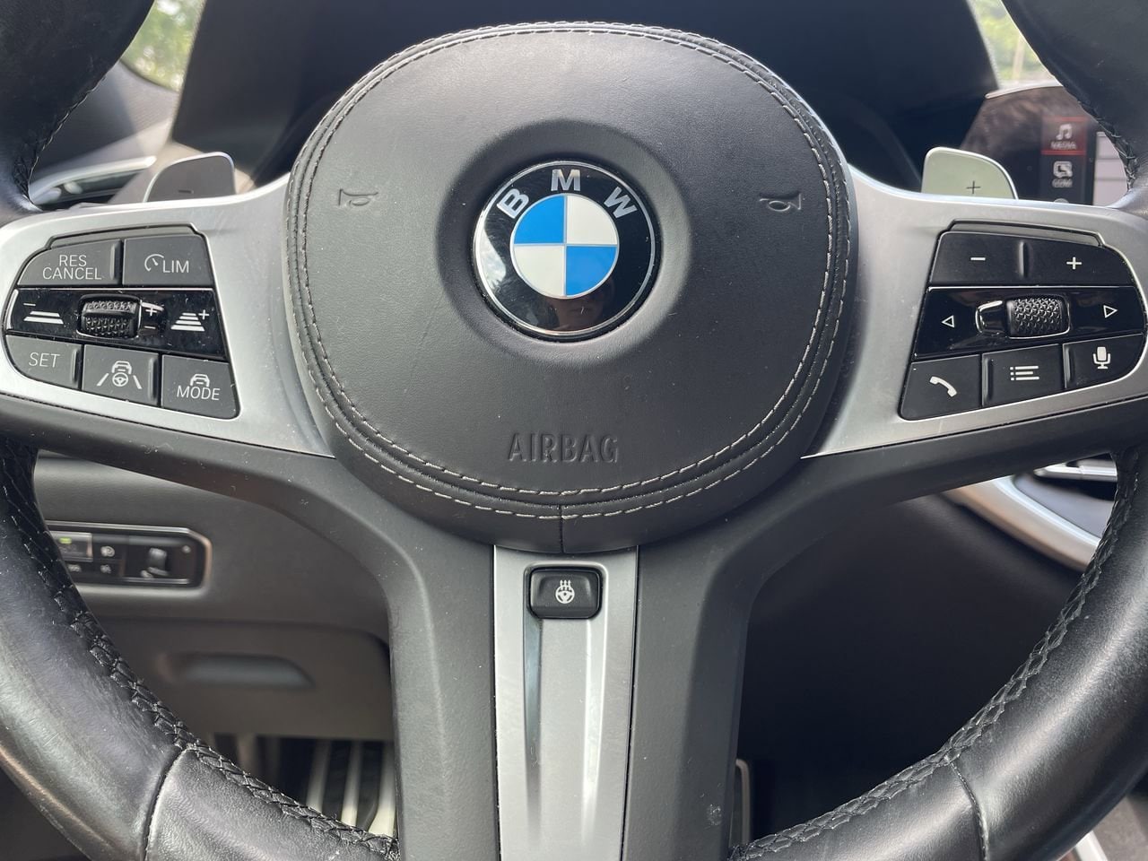 Thumbnail: 2022 BMW X5 - 10