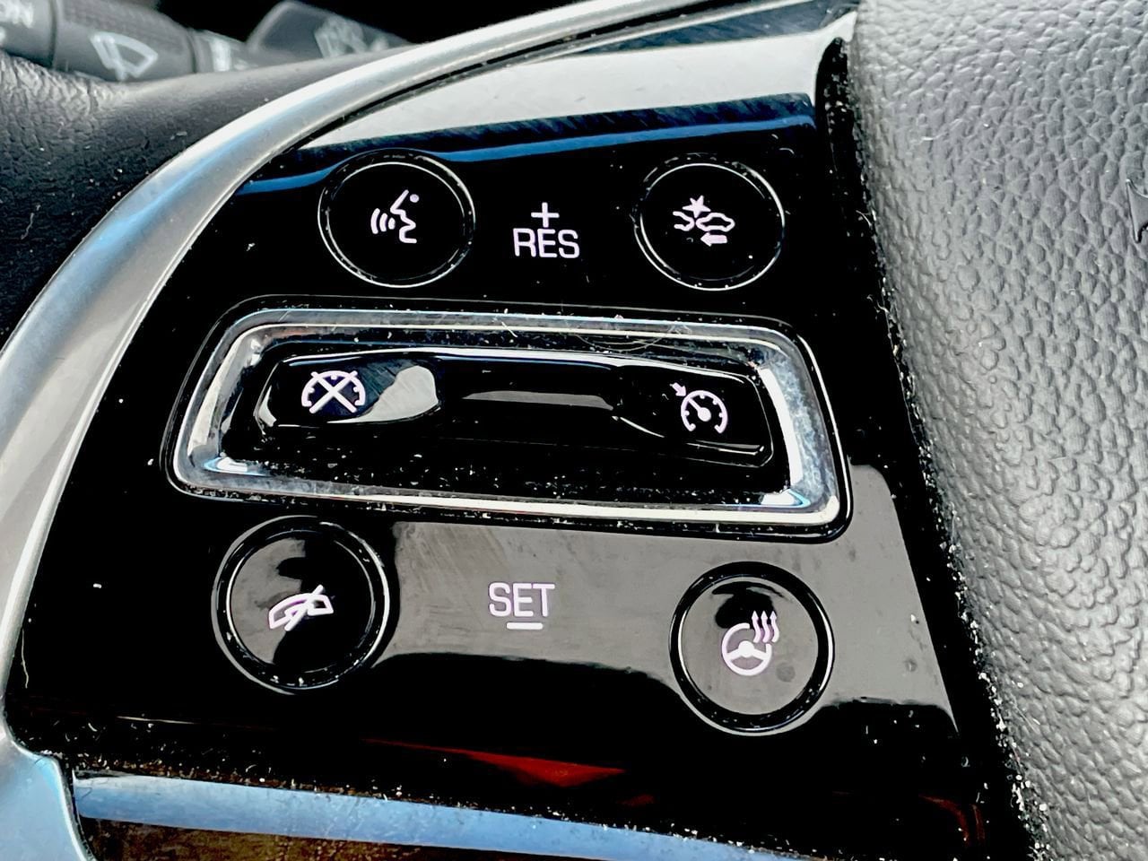 Thumbnail: 2019 Cadillac Escalade - 27