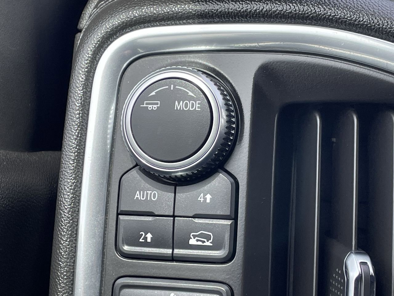 2020 GMC Sierra 1500 SLE 27