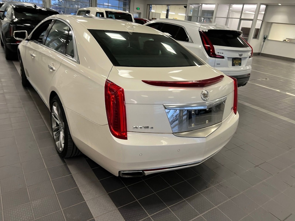 Used 2015 CADILLAC XTS Platinum Car
