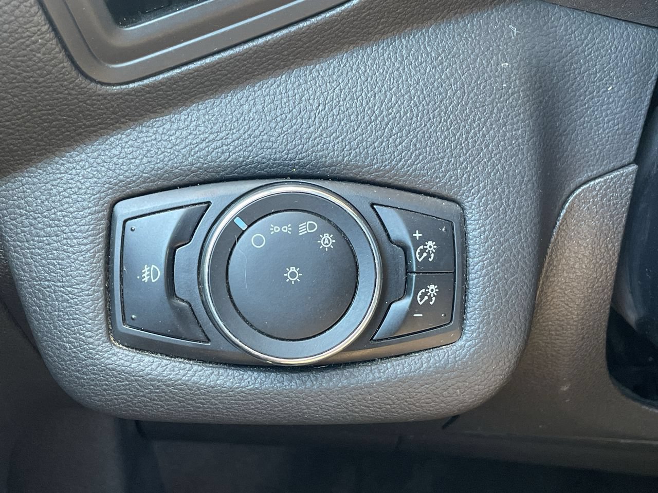Thumbnail: 2013 Ford Escape - 25