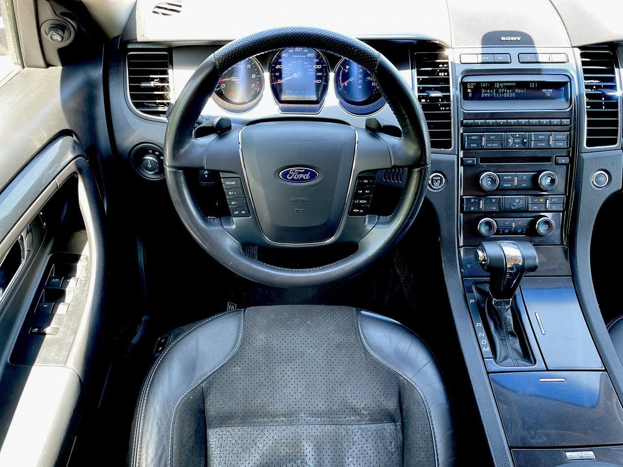 Thumbnail: 2011 Ford Taurus - 11