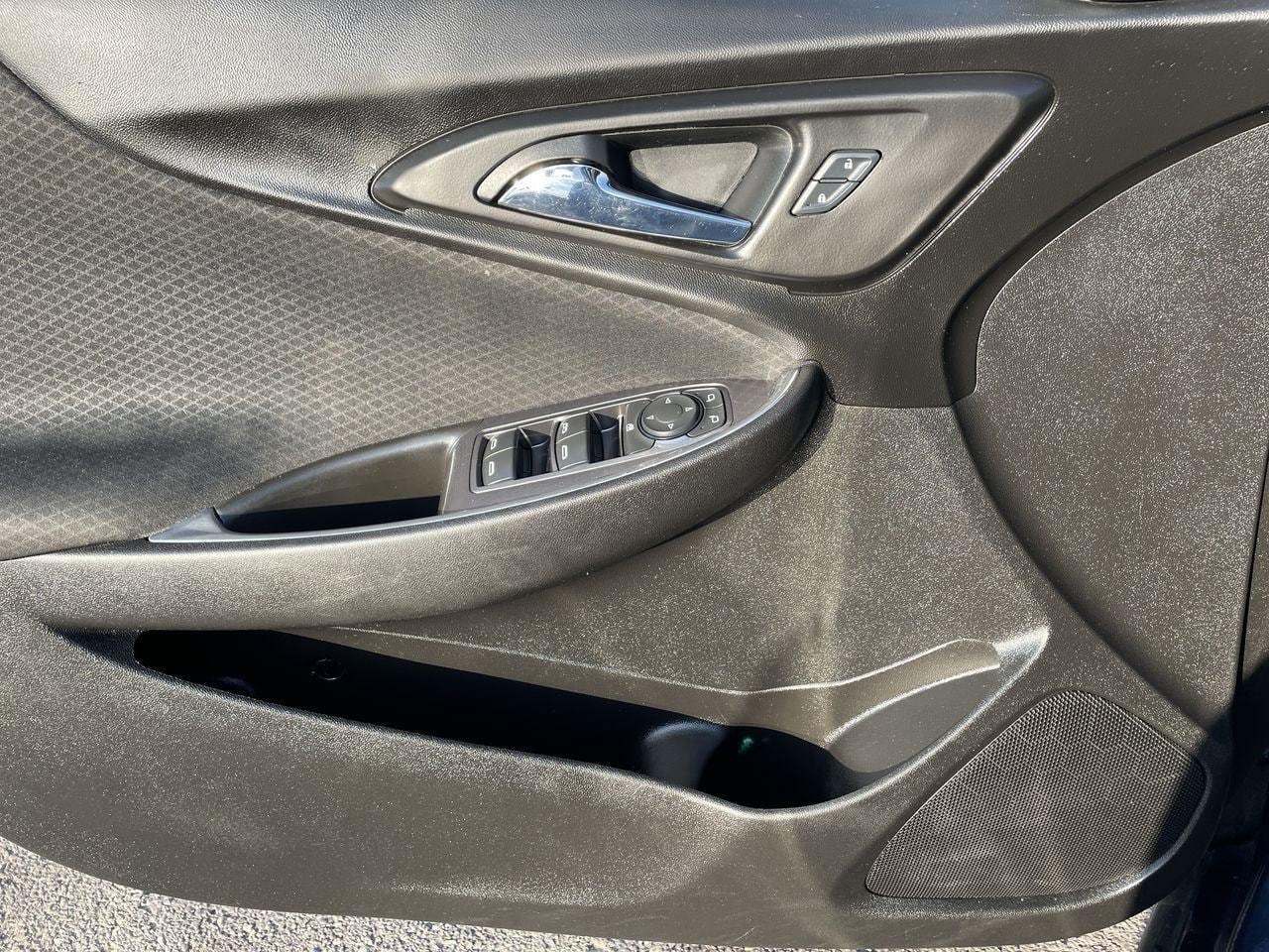 Thumbnail: 2016 Chevrolet Malibu - 29