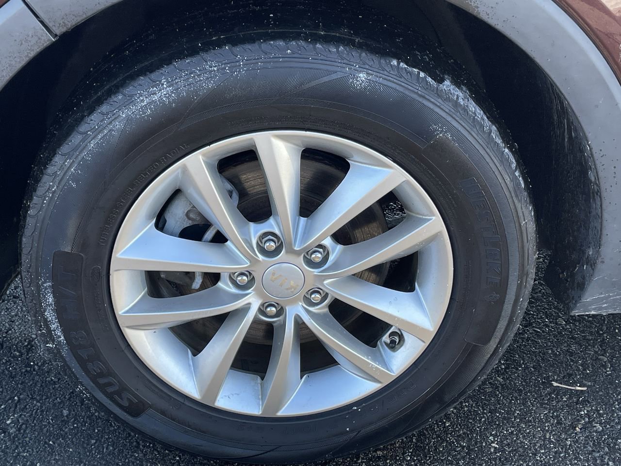 Thumbnail: 2016 Kia Sorento - 36