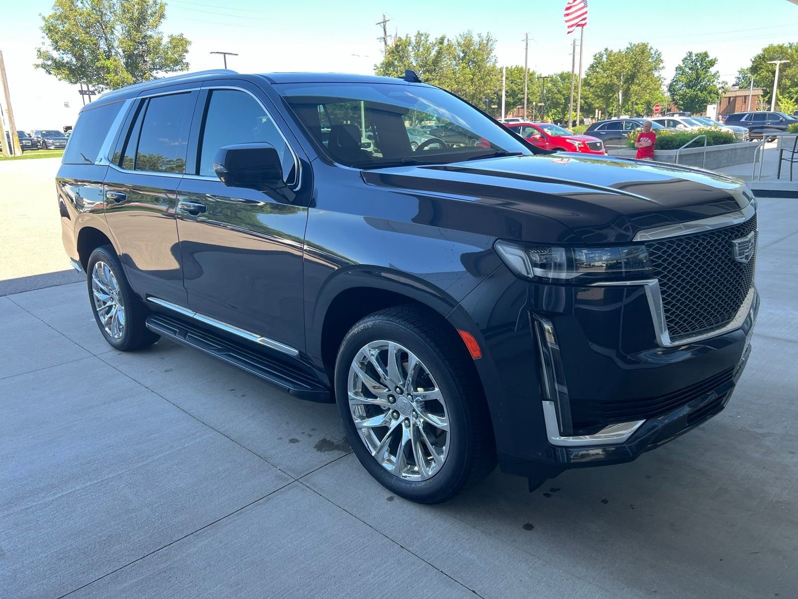 Thumbnail: 2023 Cadillac Escalade - 4