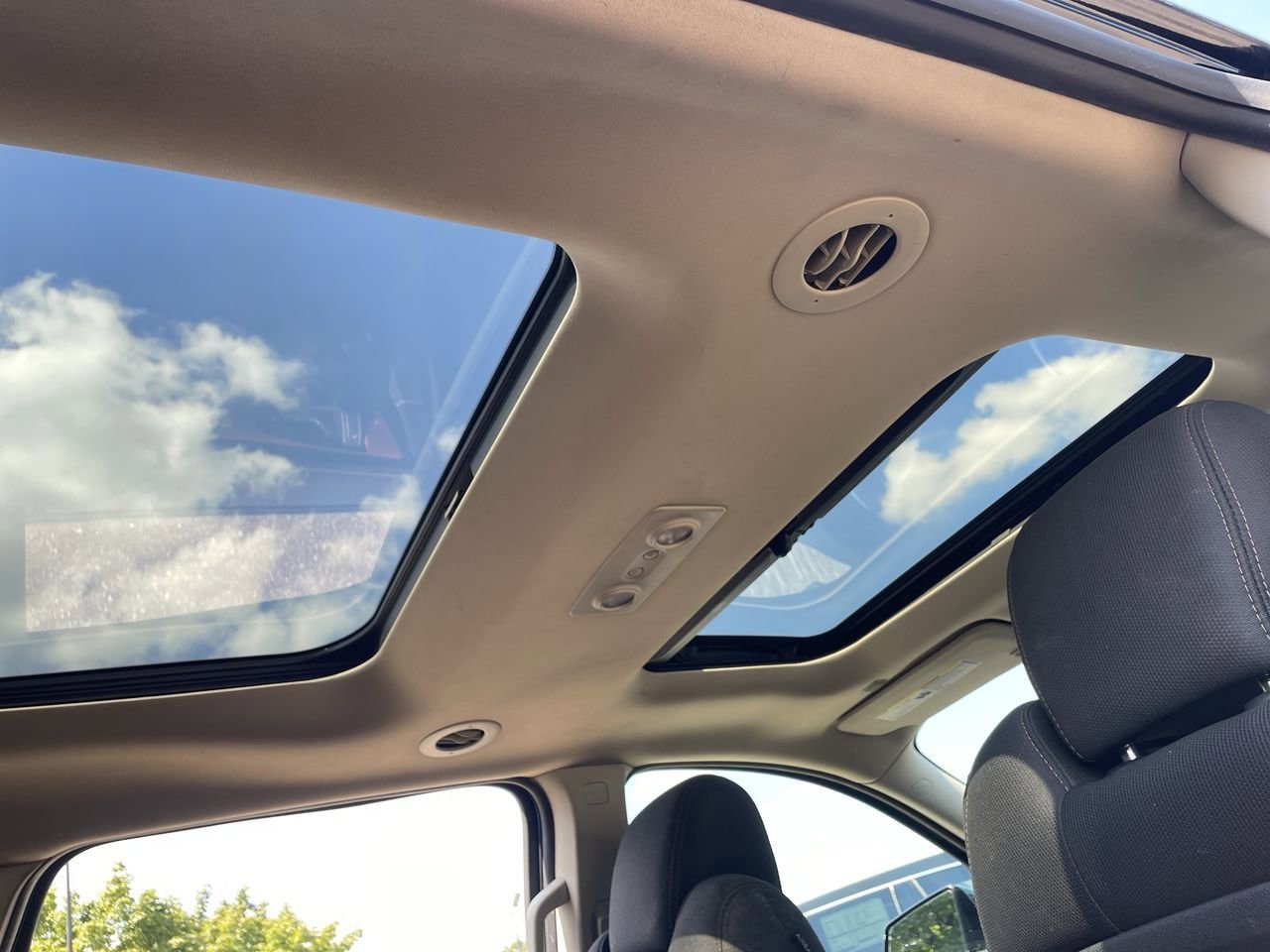 Thumbnail: 2016 Chevrolet Traverse - 21