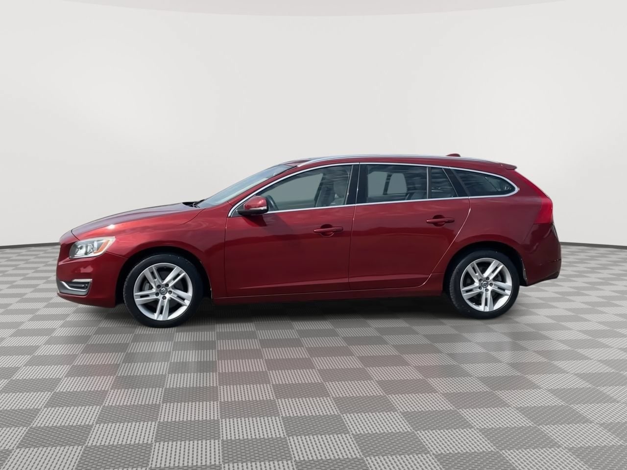 Thumbnail: 2015 Volvo V60 - 5