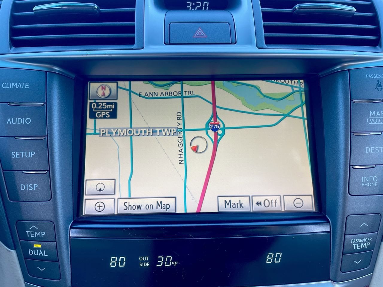 Thumbnail: 2012 Lexus LS - 22