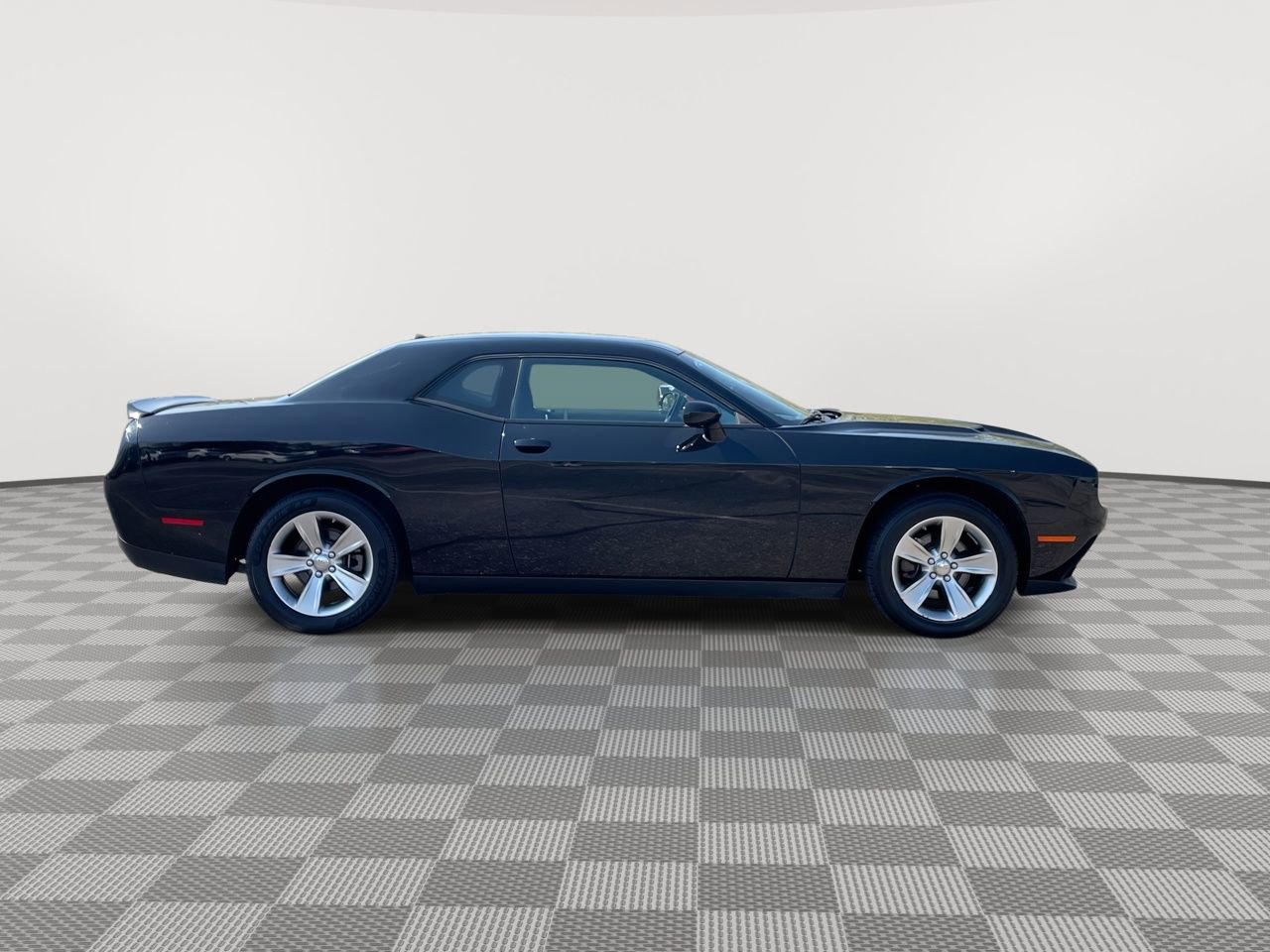 Thumbnail: 2022 Dodge Challenger - 9