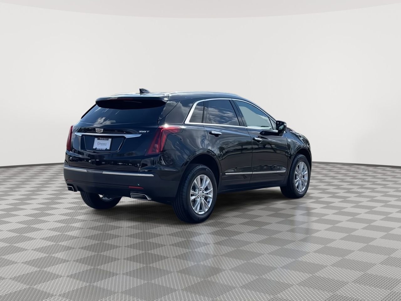 Thumbnail: 2024 Cadillac XT5 - 8