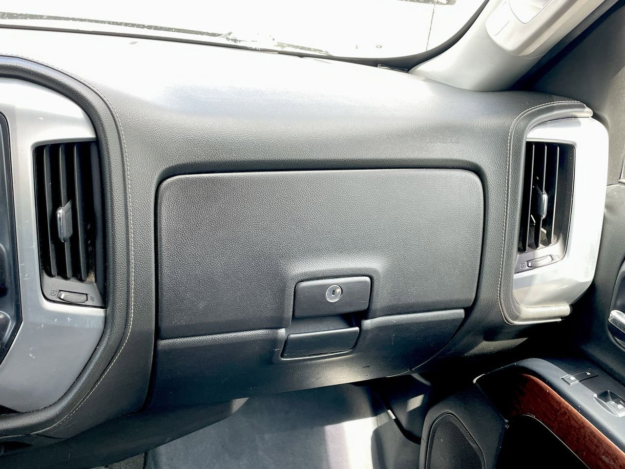 Thumbnail: 2016 GMC Sierra 1500 - 15