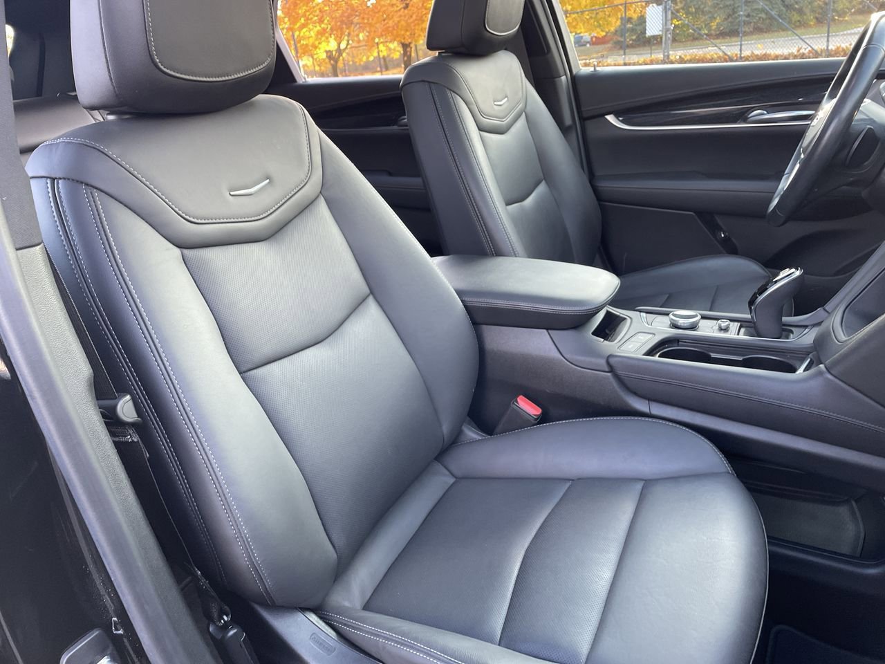 Thumbnail: 2021 Cadillac XT5 - 14