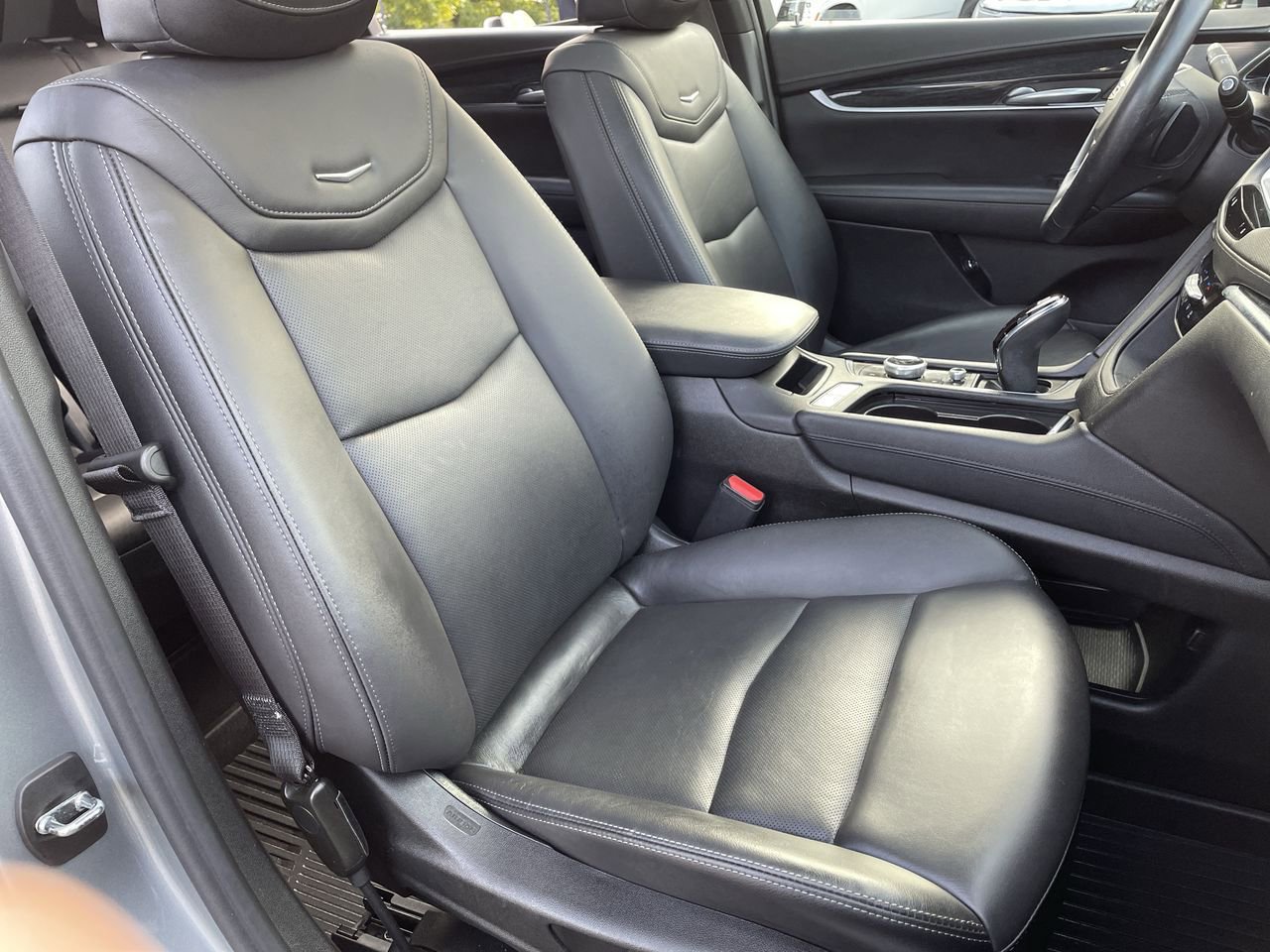Thumbnail: 2023 Cadillac XT5 - 14