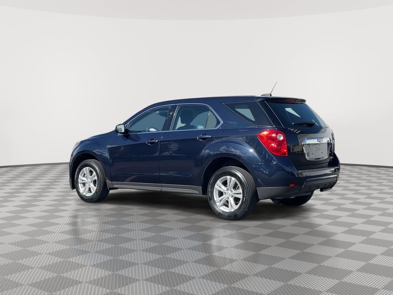 Thumbnail: 2015 Chevrolet Equinox - 6