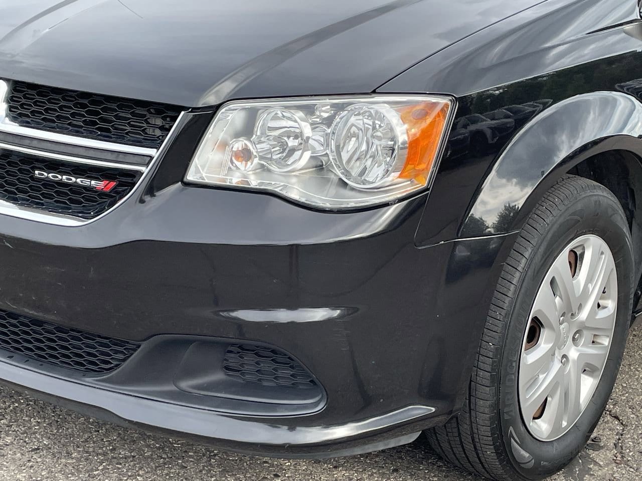 Thumbnail: 2018 Dodge Grand Caravan - 32
