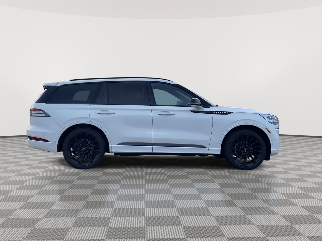 Thumbnail: 2024 Lincoln Aviator - 9