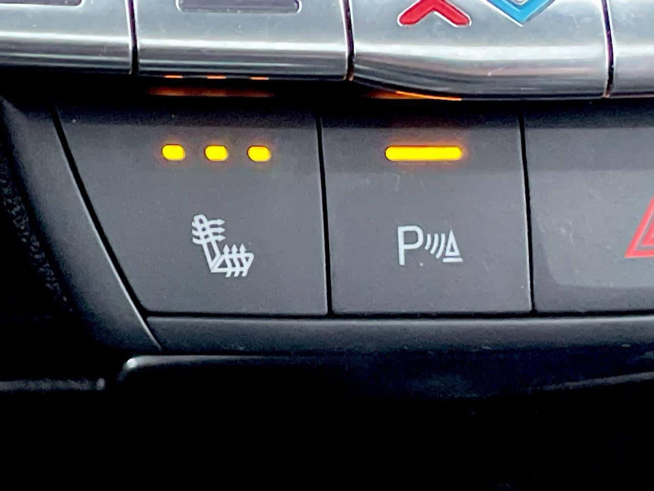 Thumbnail: 2023 Cadillac XT4 - 23