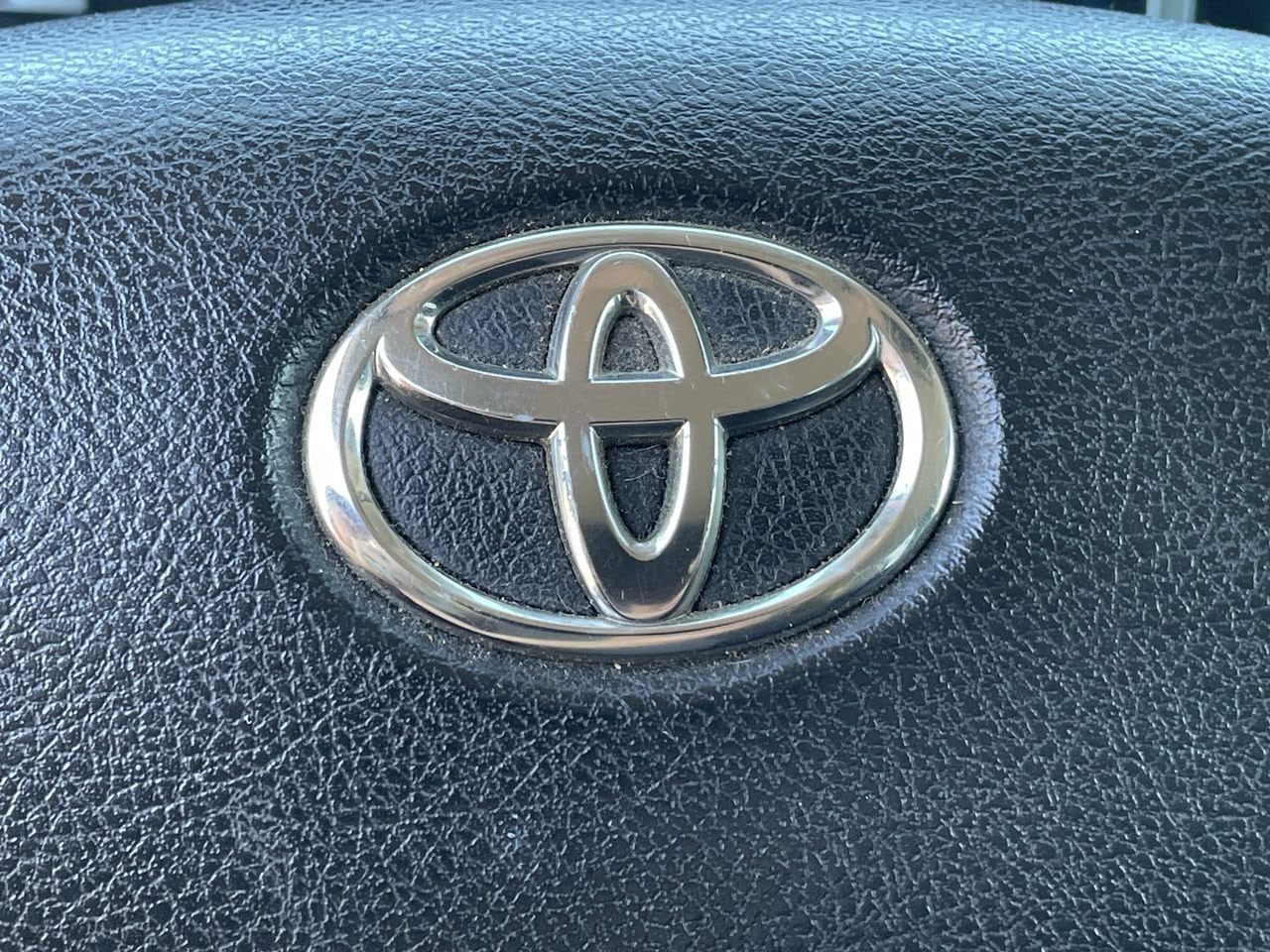 Thumbnail: 2014 Toyota 4Runner - 37