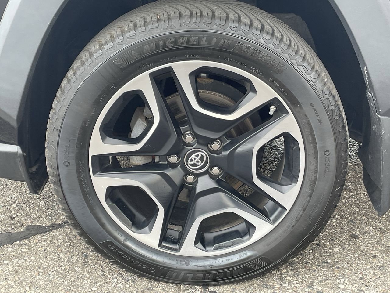 Thumbnail: 2019 Toyota RAV4 - 38