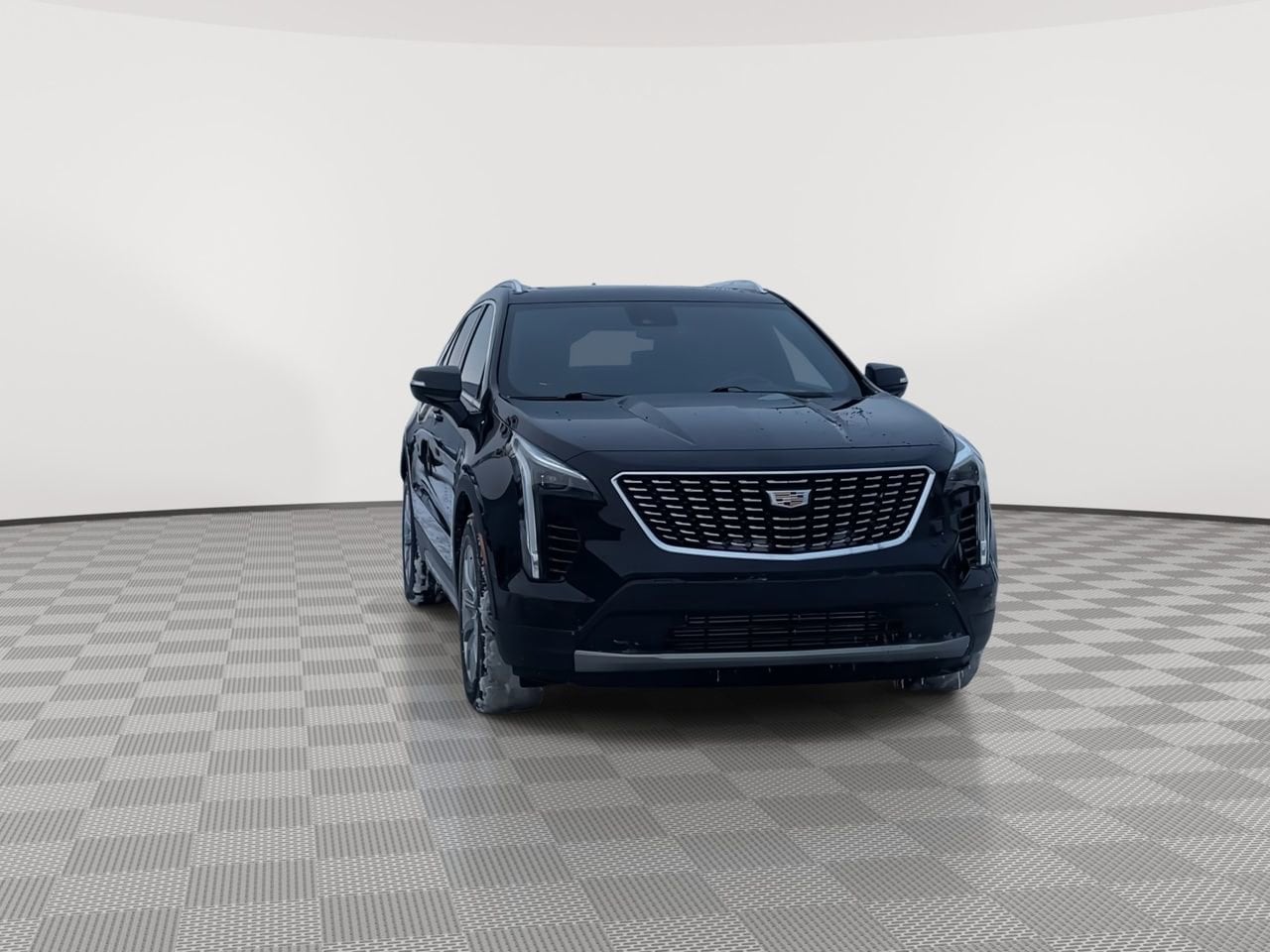 Thumbnail: 2023 Cadillac XT4 - 3