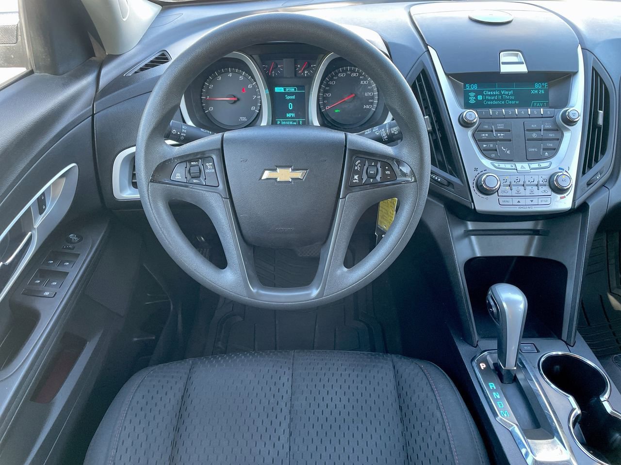 Thumbnail: 2015 Chevrolet Equinox - 11