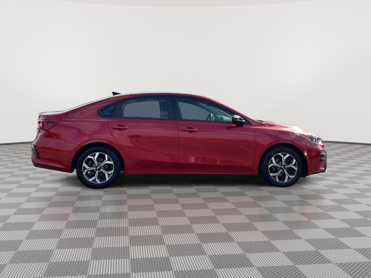 Thumbnail: 2019 Kia Forte - 9