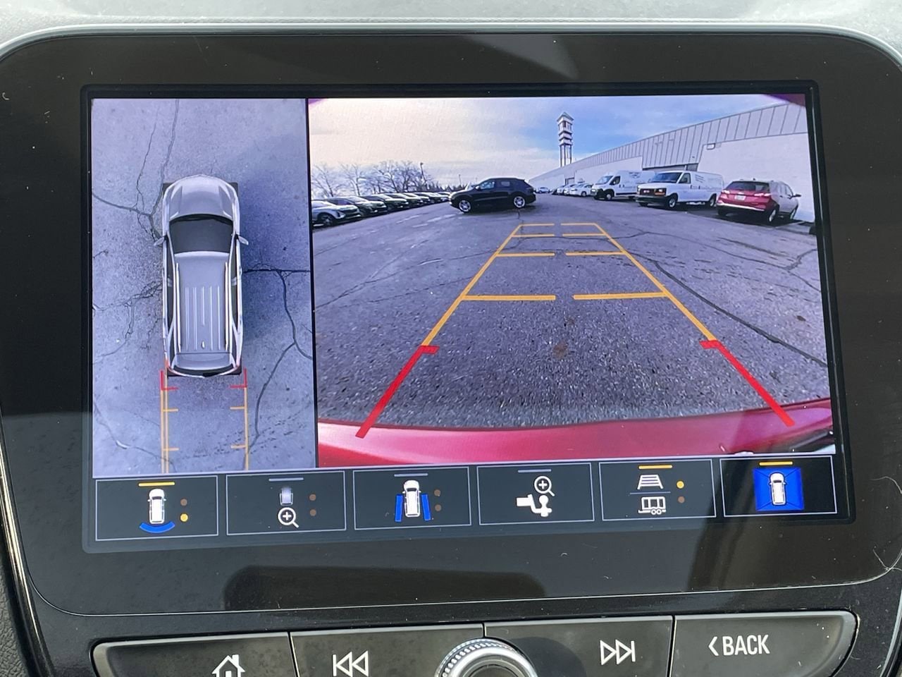 Thumbnail: 2023 Chevrolet Equinox - 29