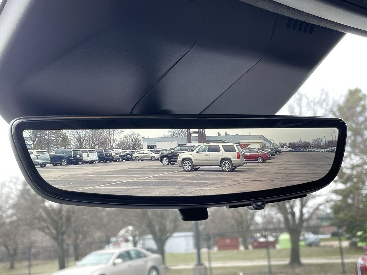 Thumbnail: 2024 Cadillac Escalade - 31