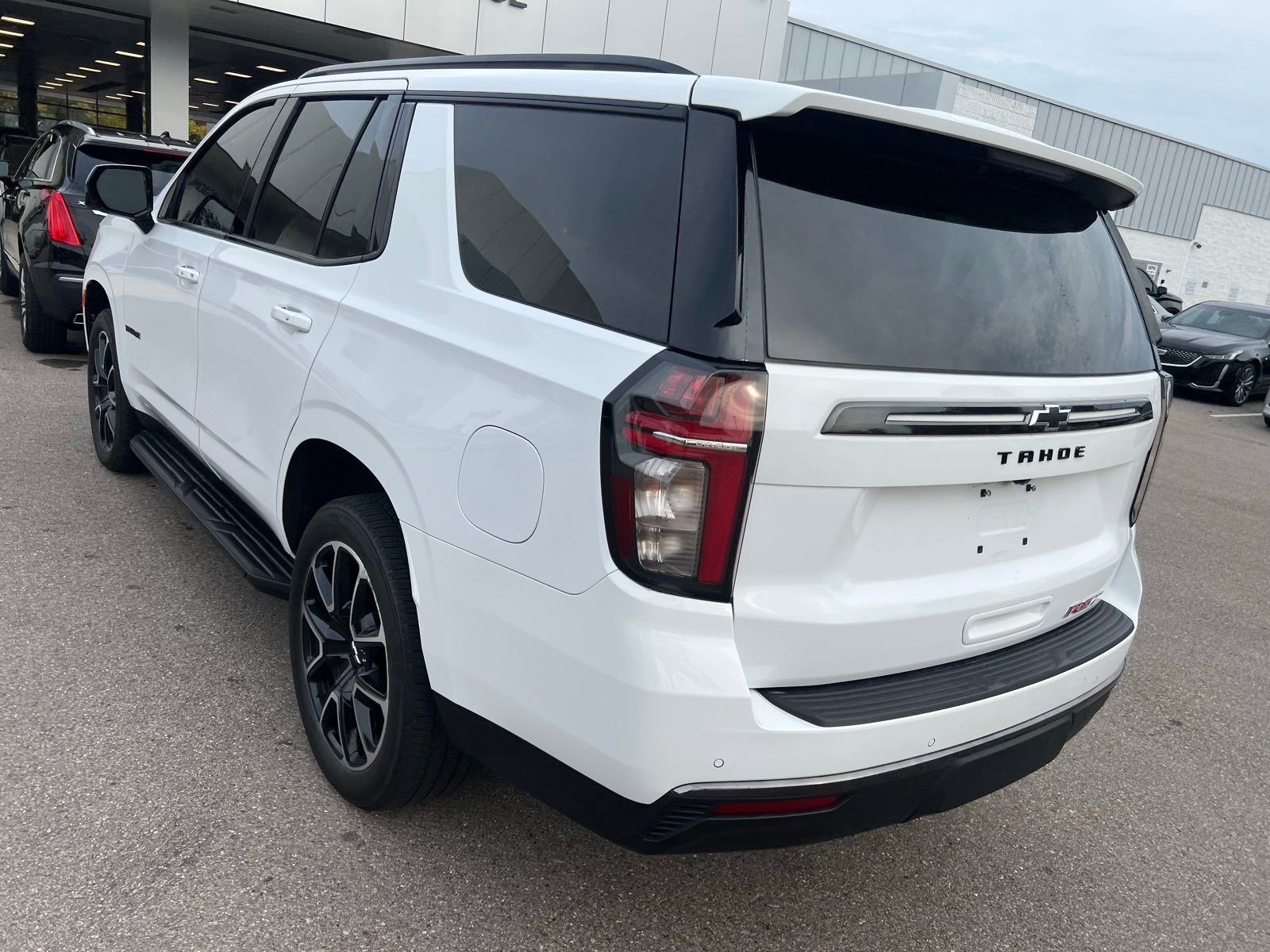 Thumbnail: 2022 Chevrolet Tahoe - 2