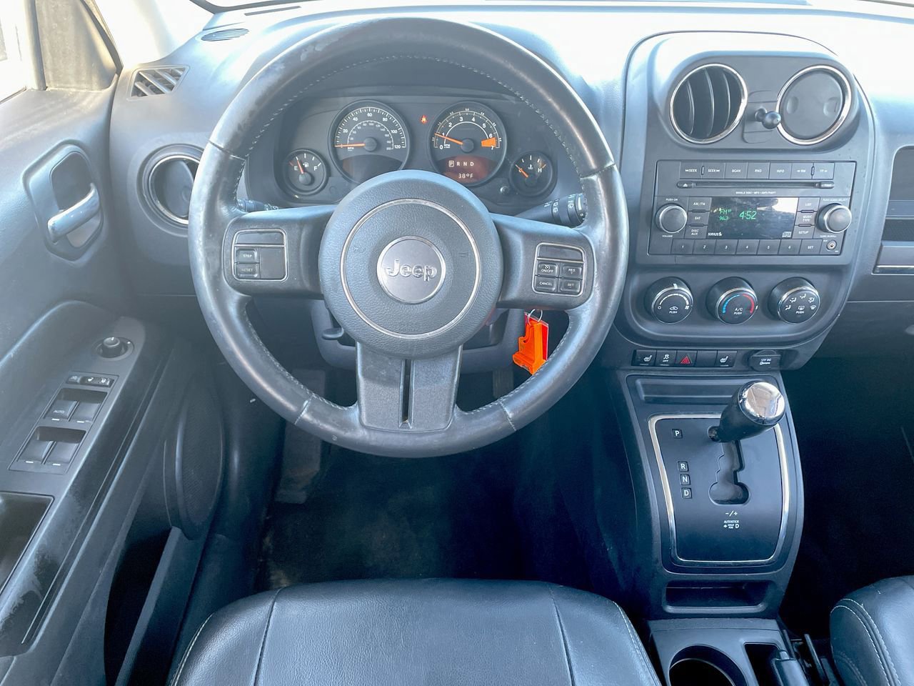 Thumbnail: 2015 Jeep Patriot - 11