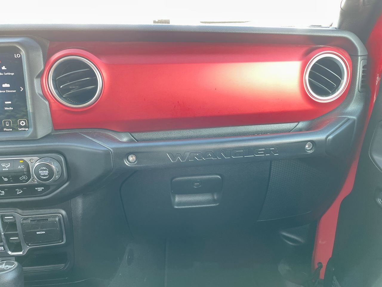 Thumbnail: 2020 Jeep Wrangler - 16